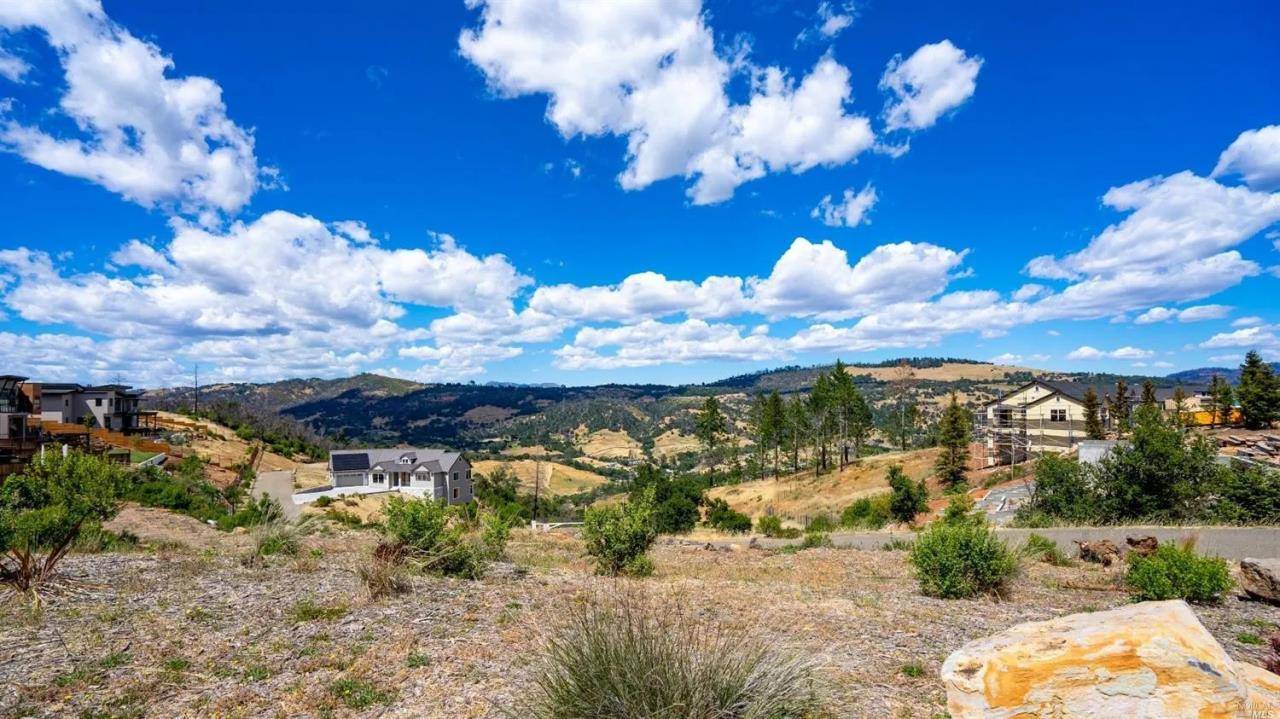 Santa Rosa, CA 95404,3901 Heathfield PL
