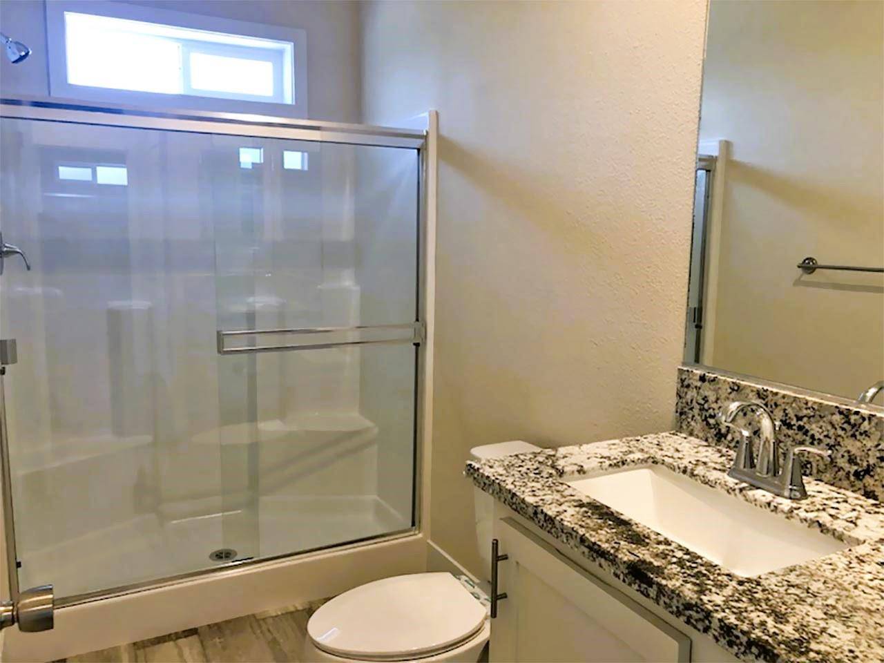 Sunnyvale, CA 94089,1225 Vienna DR 727