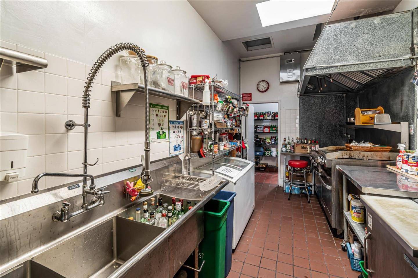 San Francisco, CA 94112,5740 MISSION ST