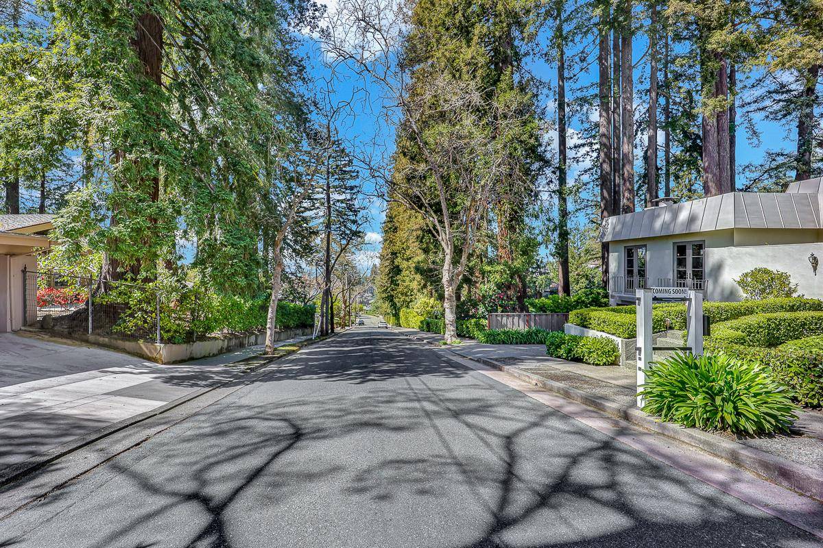 Piedmont, CA 94611,41 Lakeview AVE