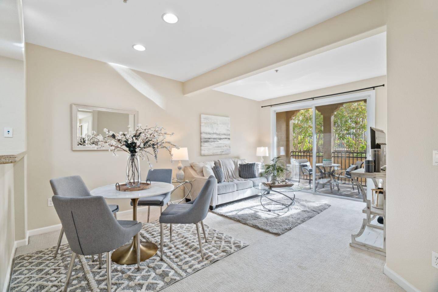 Santa Clara, CA 95054,1883 Agnew RD 241