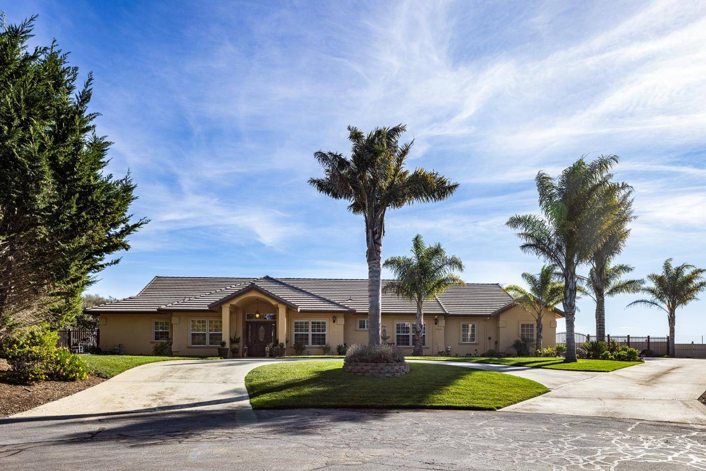 Salinas, CA 93907,10251 Golden Meadow CIR