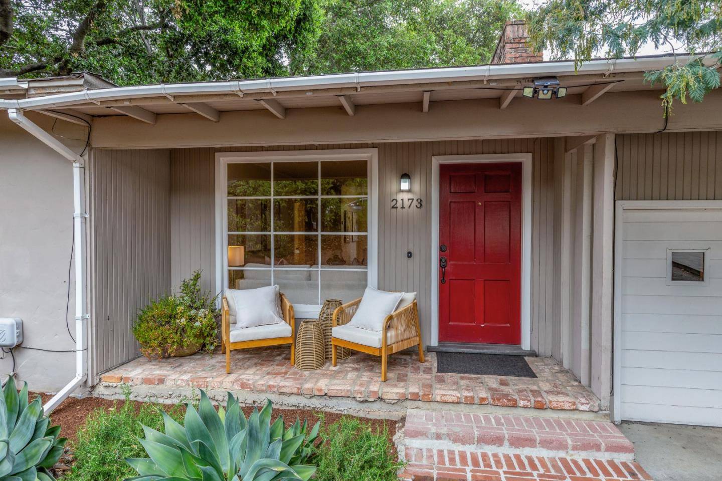 Menlo Park, CA 94025,2173 Santa Cruz AVE