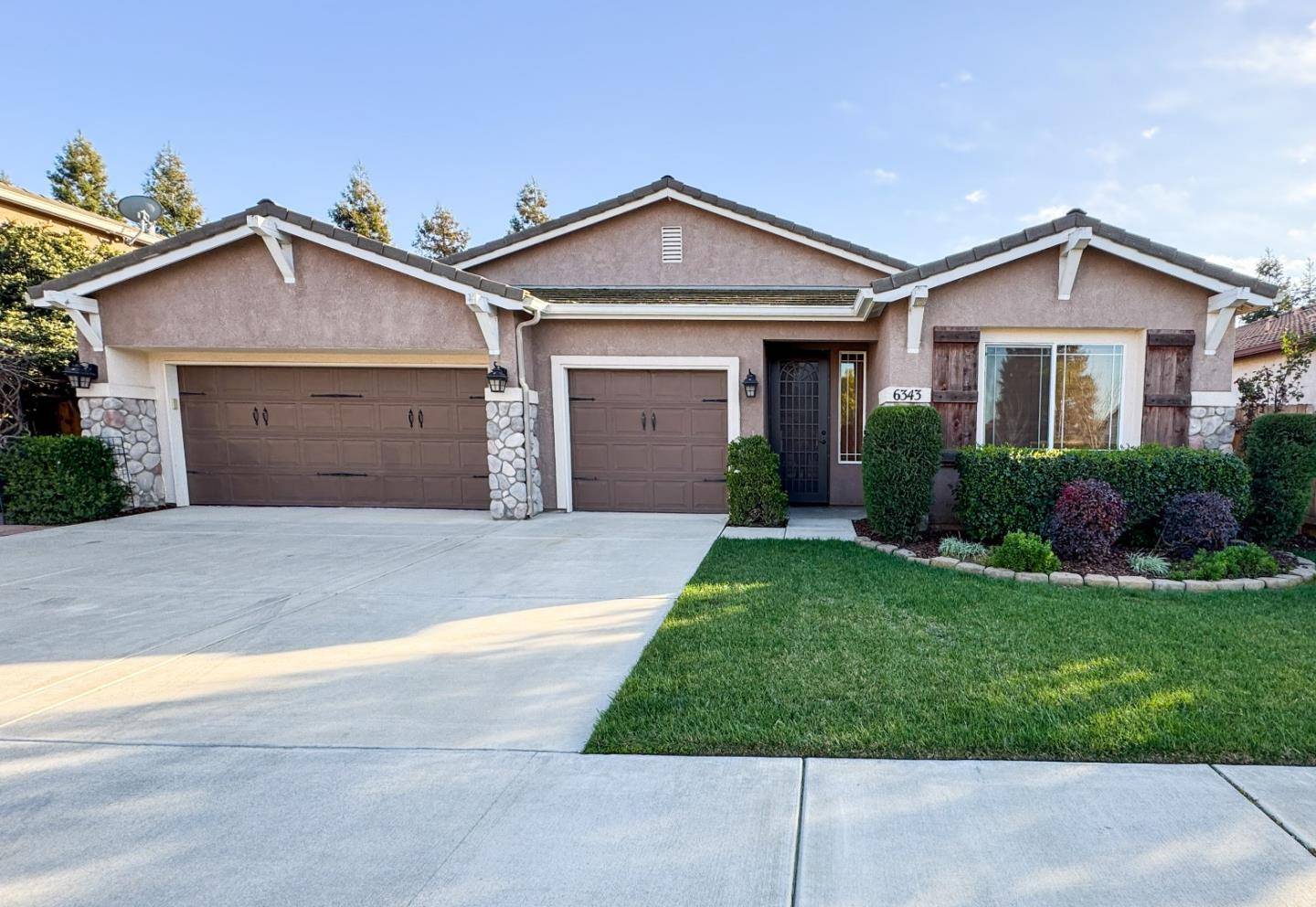 Visalia, CA 93291,6343 W Babcock CT