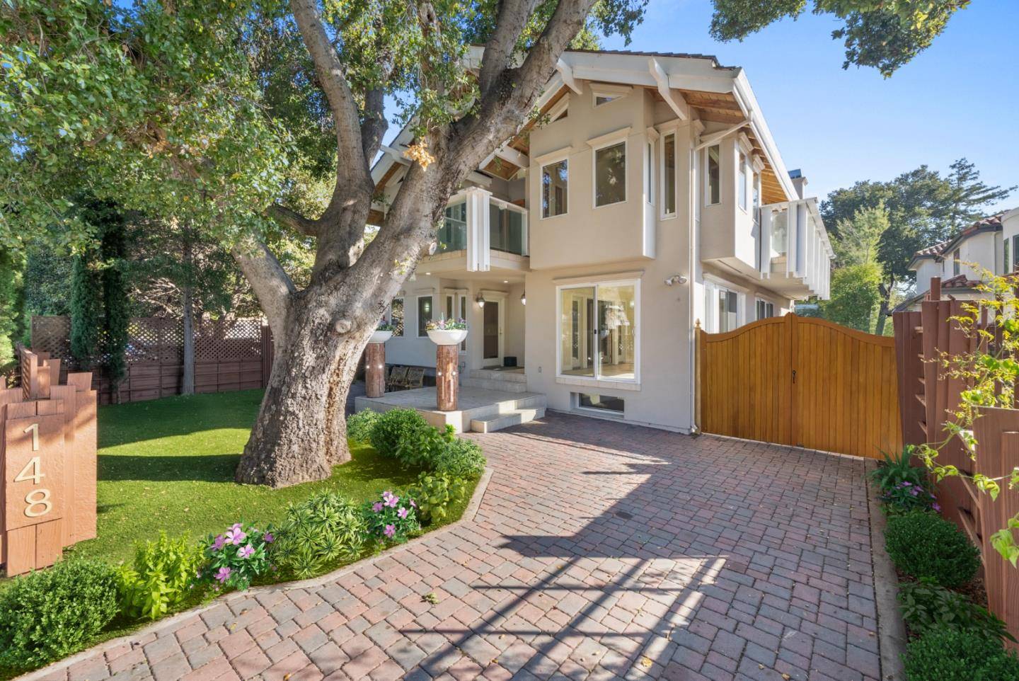 Palo Alto, CA 94301,148 Kingsley AVE