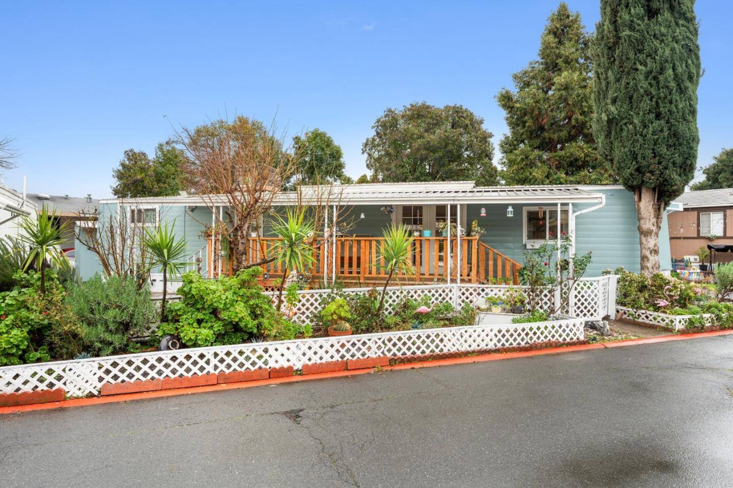 Concord, CA 94518,24 The Trees DR 24