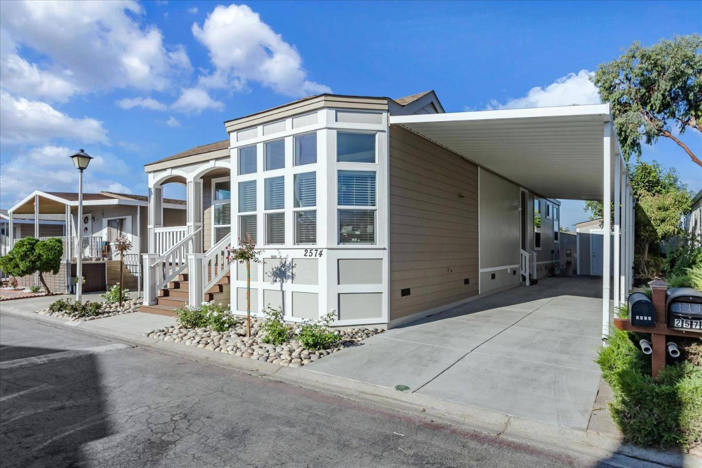 San Jose, CA 95148,2574 Whispering Hills CIR 2574