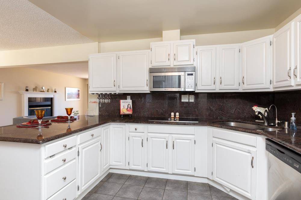 Los Gatos, CA 95033,16155 Redwood Lodge RD
