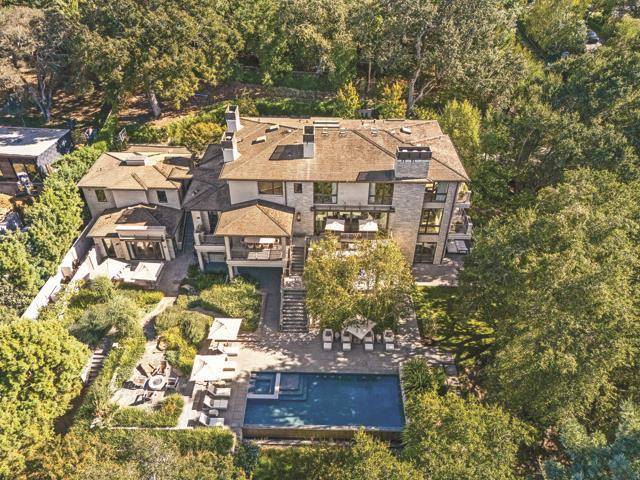 Atherton, CA 94027,1 Tallwood CT
