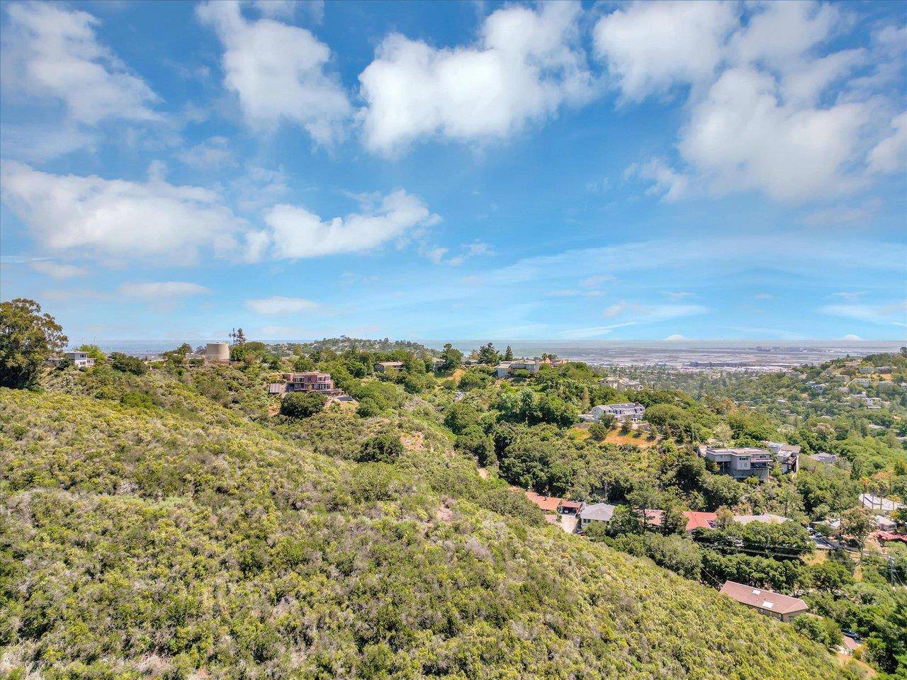 San Carlos, CA 94070,00 Devonshire