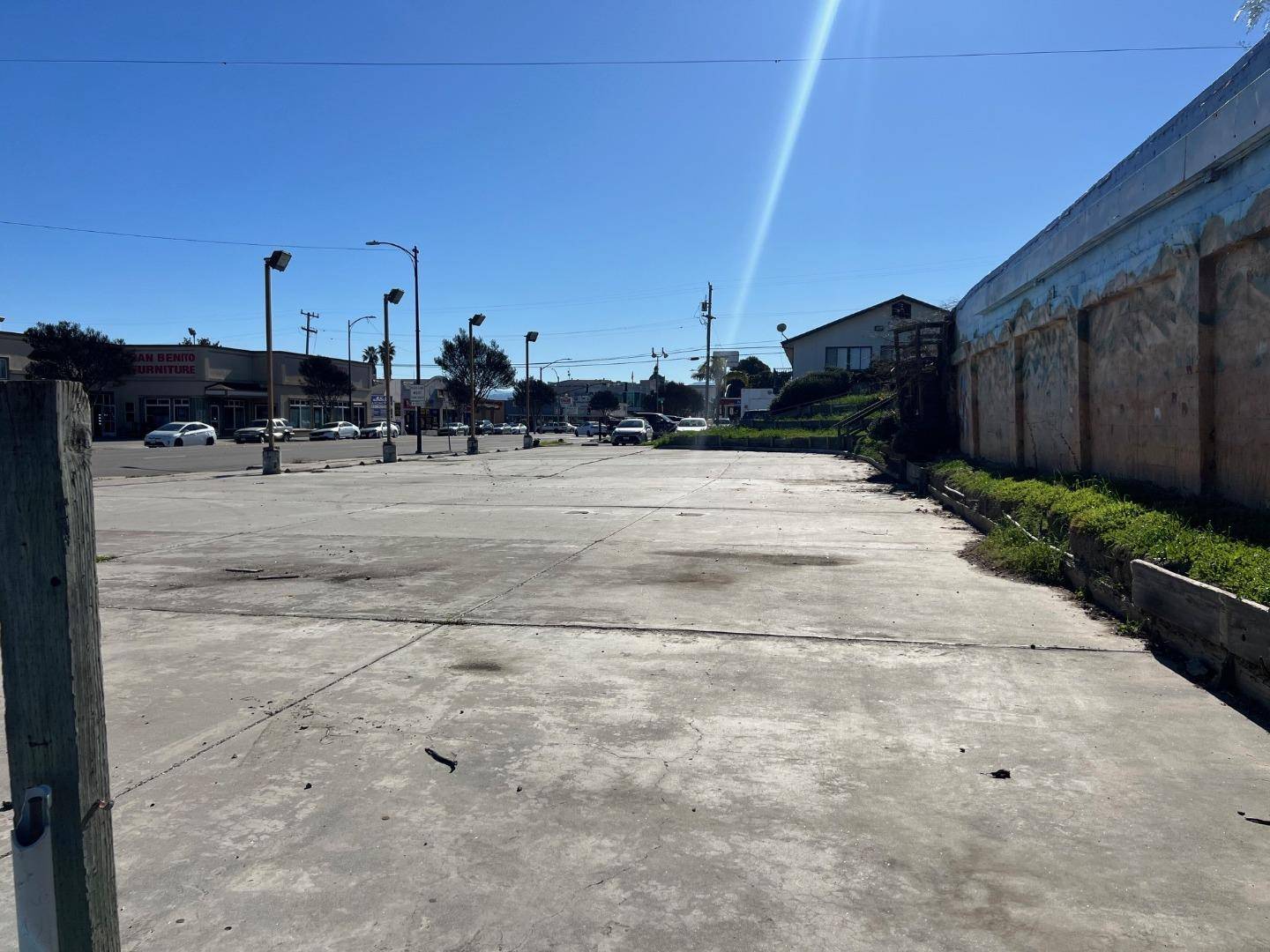 Hollister, CA 95023,190 San Benito ST