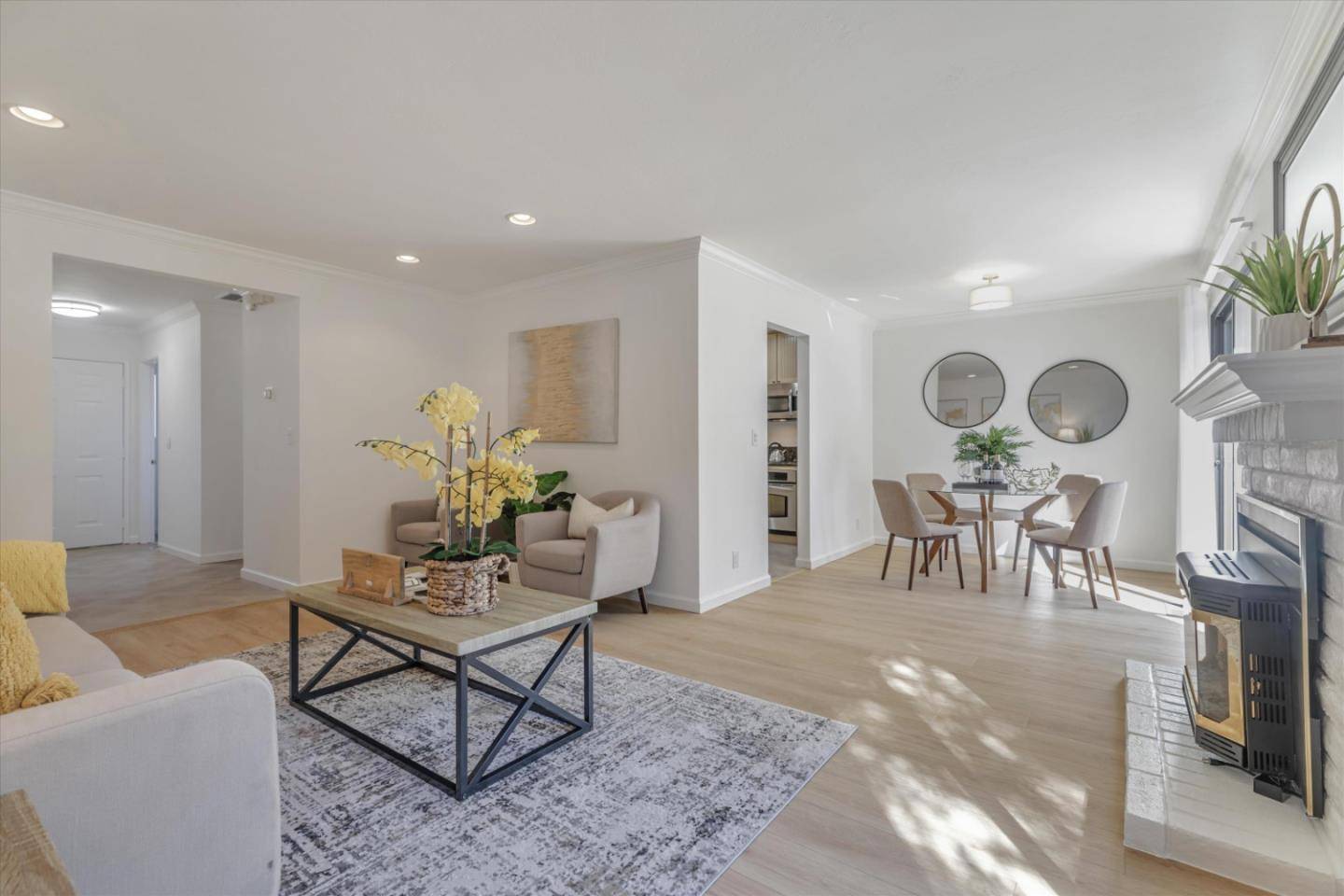 Santa Clara, CA 95050,2037 Eucalyptus CT