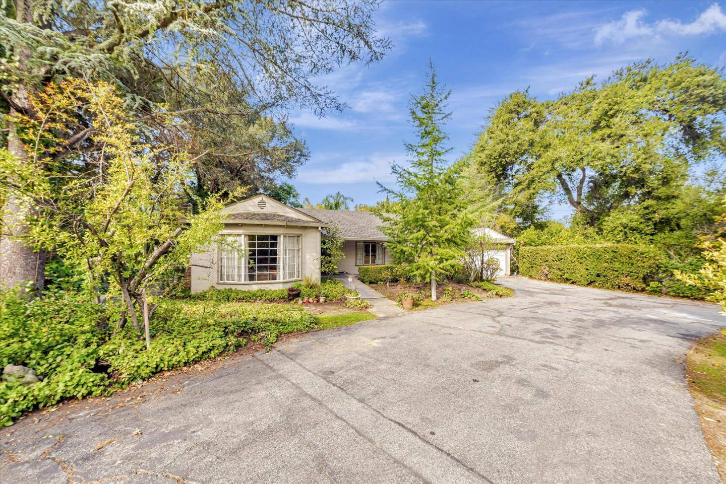 Saratoga, CA 95070,15041 Park DR