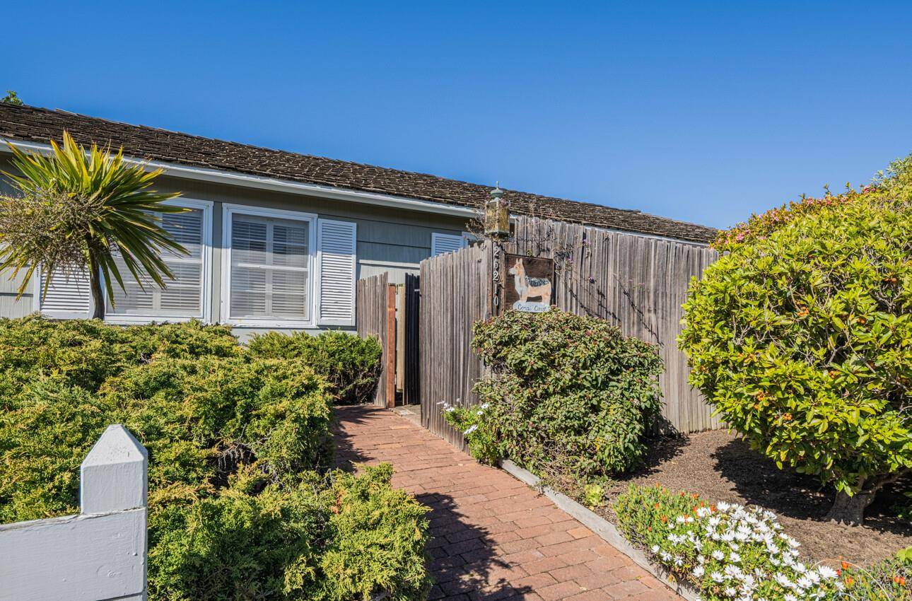 Carmel, CA 93923,26210 Monte Verde ST