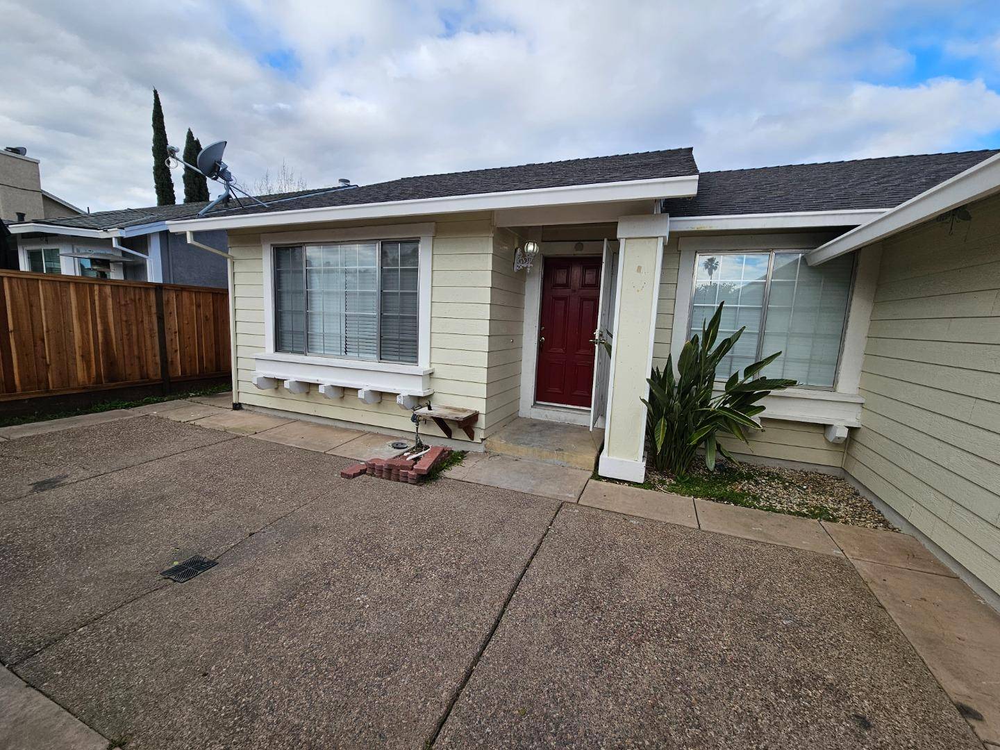 Pittsburg, CA 94565,3708 Arlington CIR