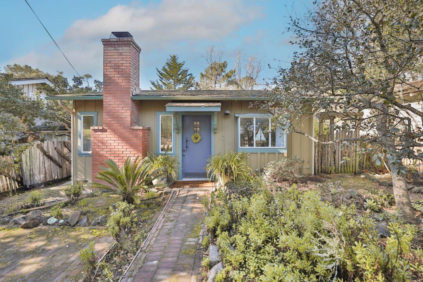Carmel, CA 93923,2 SW 10th on Dolores ST