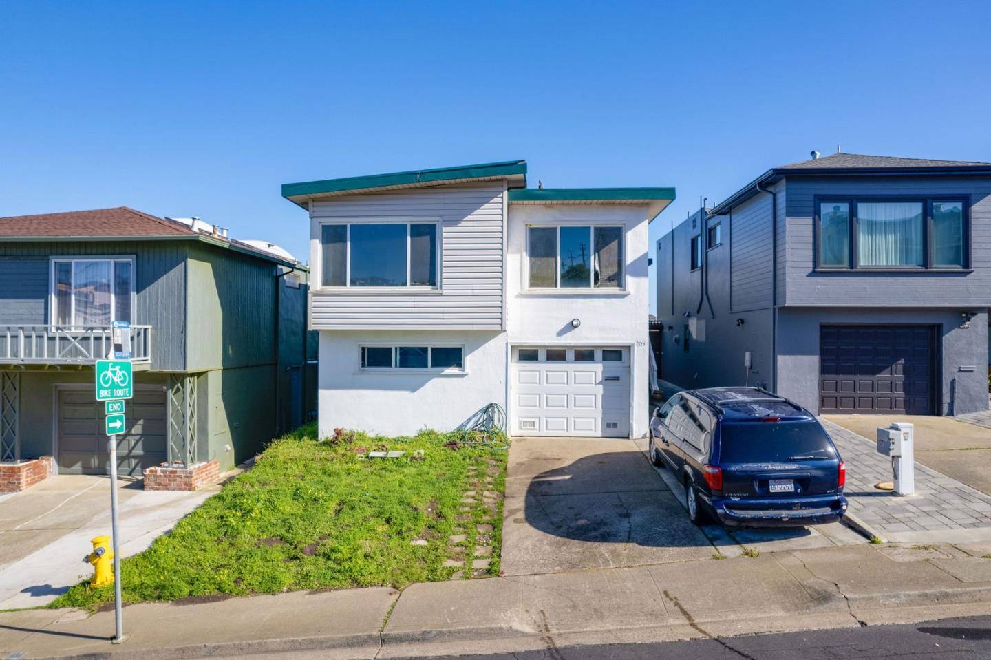 Daly City, CA 94015,205 Skyline DR