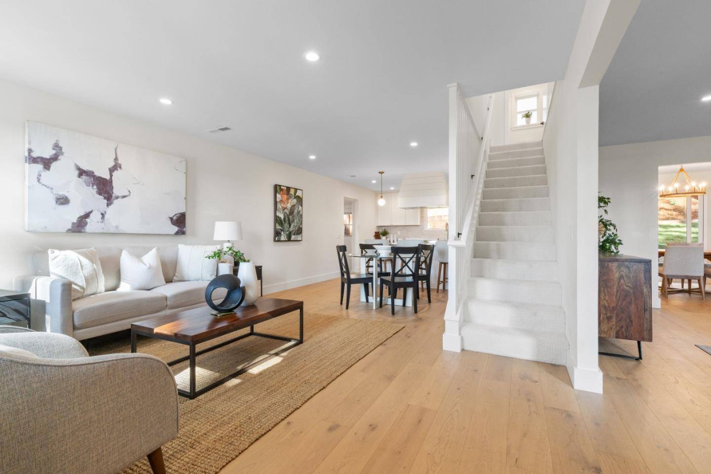 Pacifica, CA 94044,309 Channing WAY