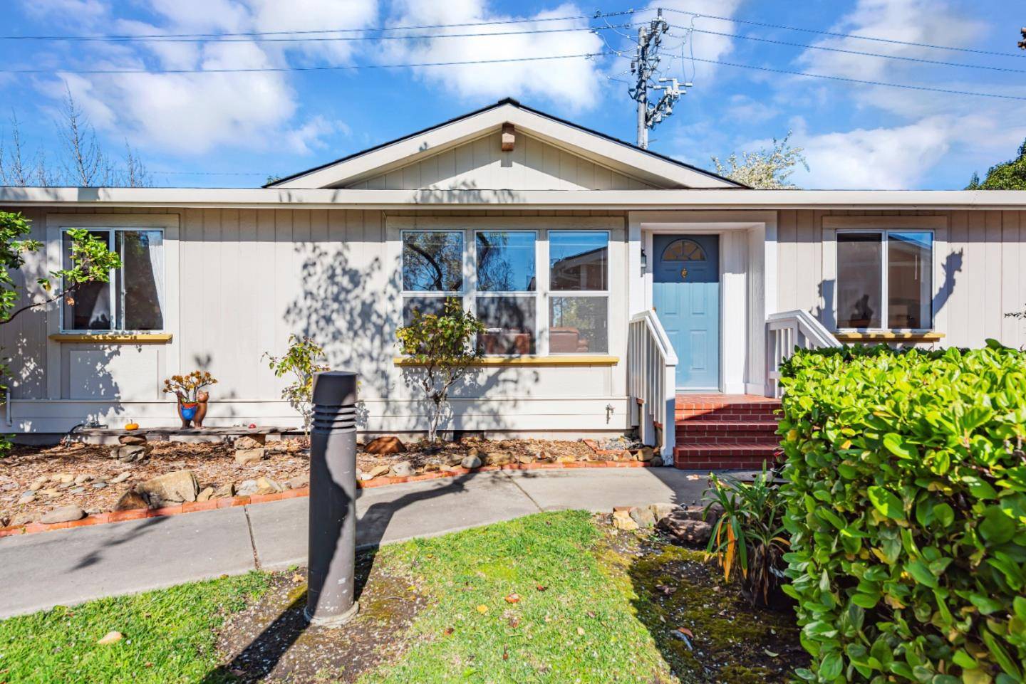 Hayward, CA 94544,27950 Lancelot CT