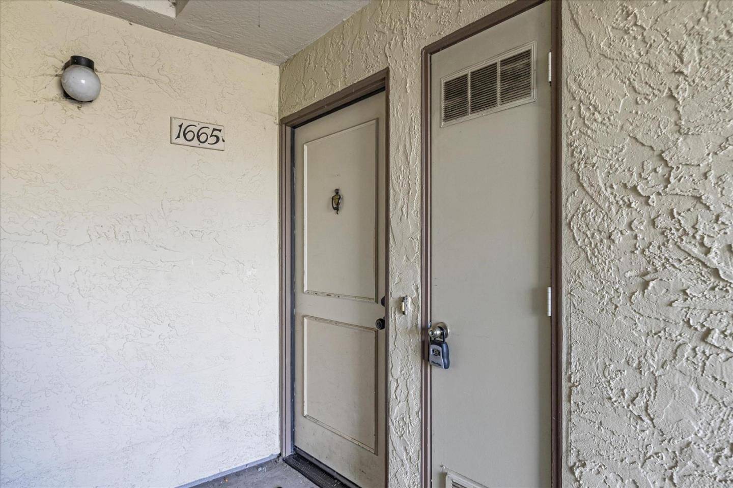 San Jose, CA 95118,1665 Branham Park CT