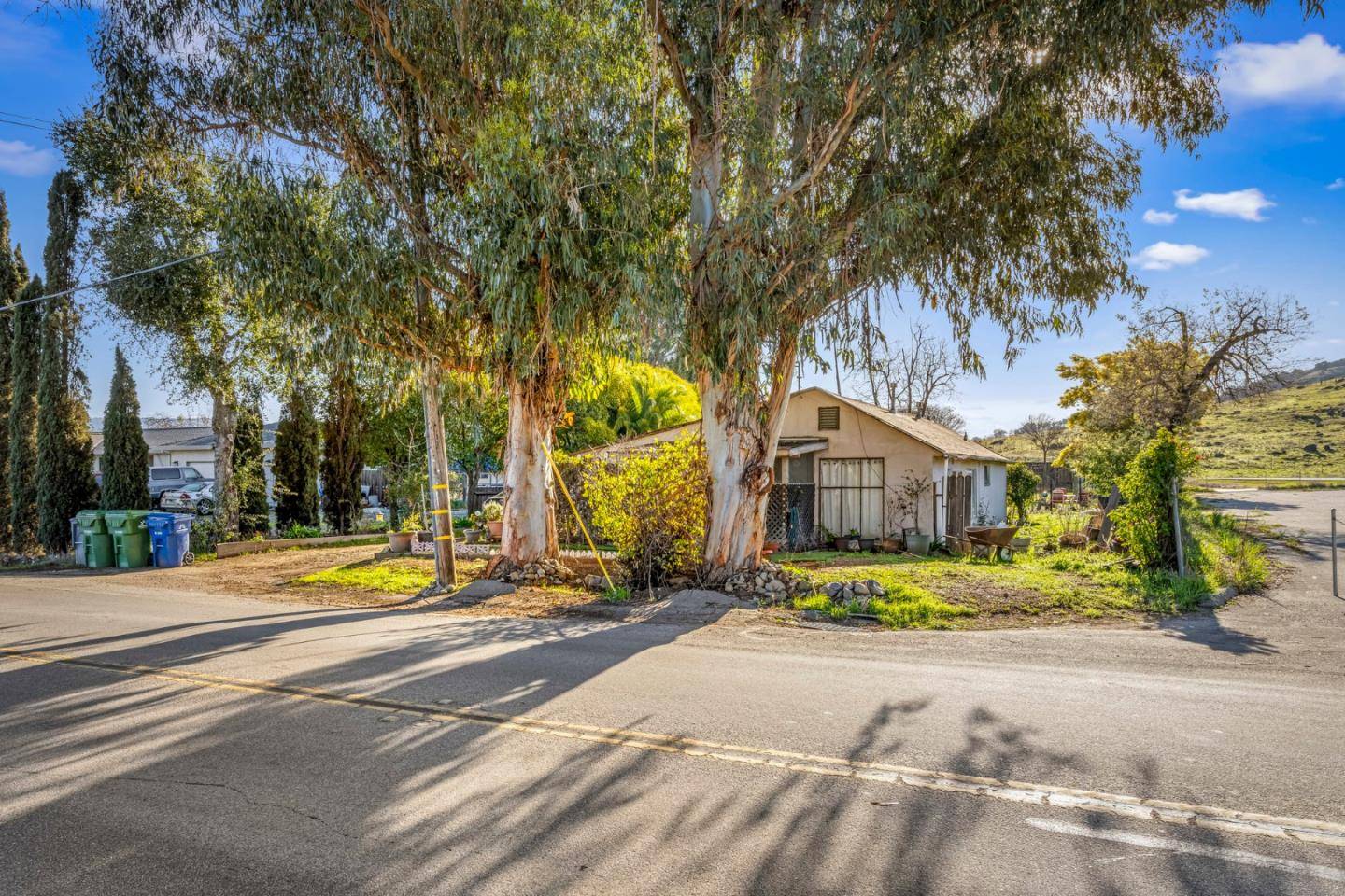 Morgan Hill, CA 95037,330 Tilton AVE