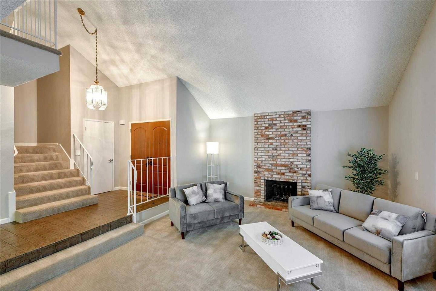 San Jose, CA 95120,6429 Mcabee RD