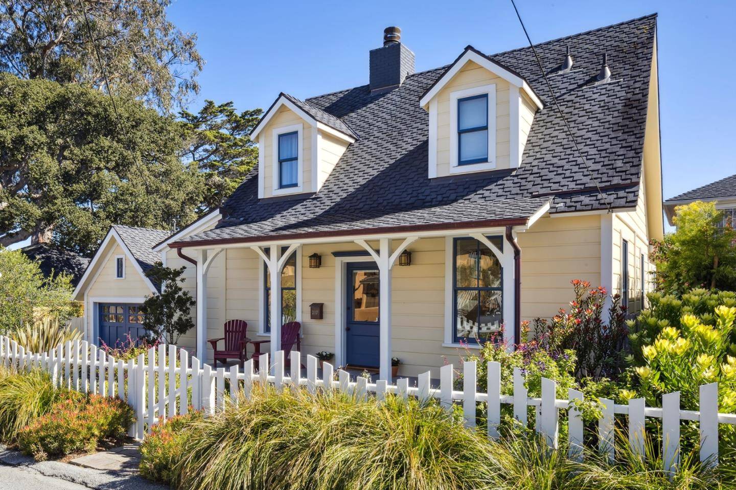 Pacific Grove, CA 93950,207 Wood ST