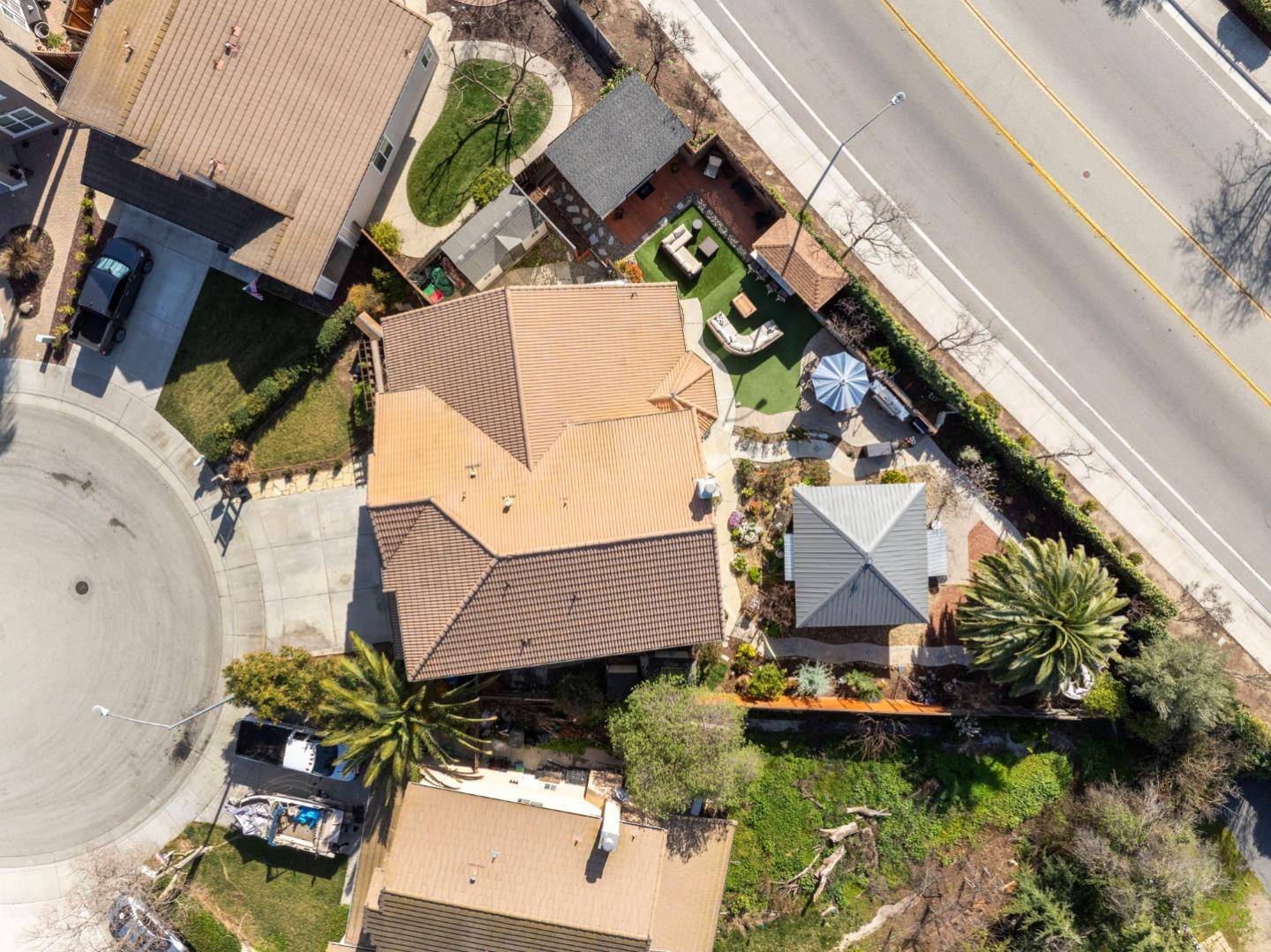 Hollister, CA 95023,2180 Clearview DR
