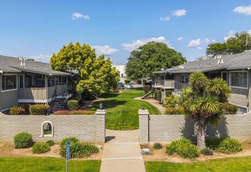 Gilroy, CA 95020,1231 Juniper DR H