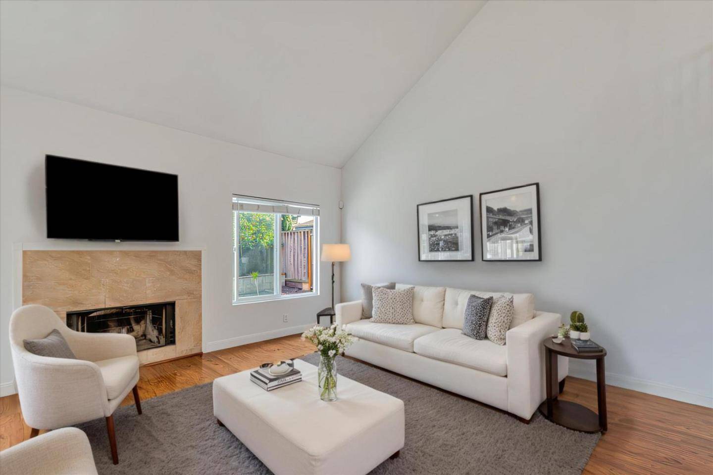 San Leandro, CA 94577,683 Black Pine DR