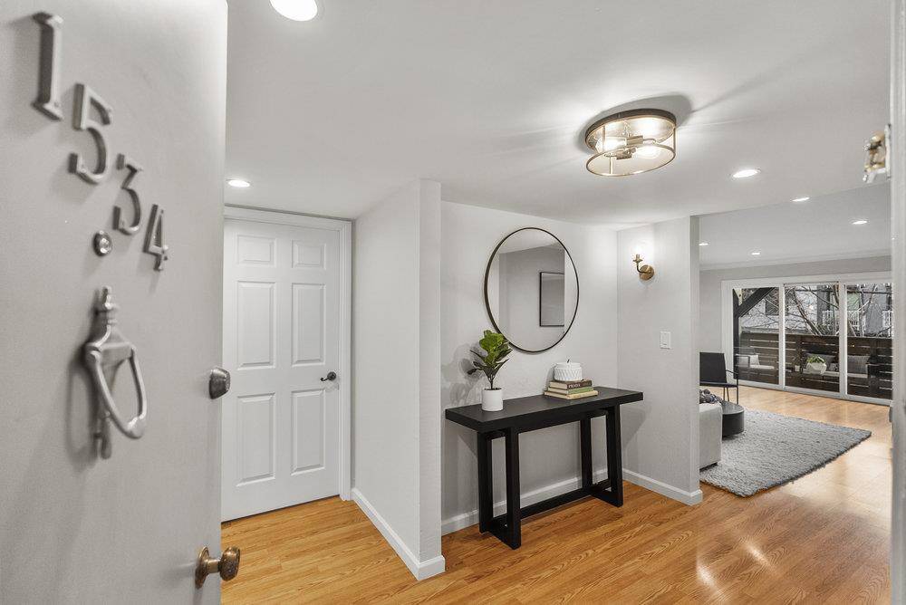 Menlo Park, CA 94025,1534 San Antonio ST