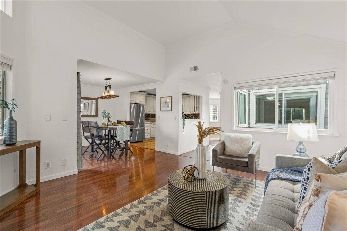 San Jose, CA 95124,4816 Lakebird PL