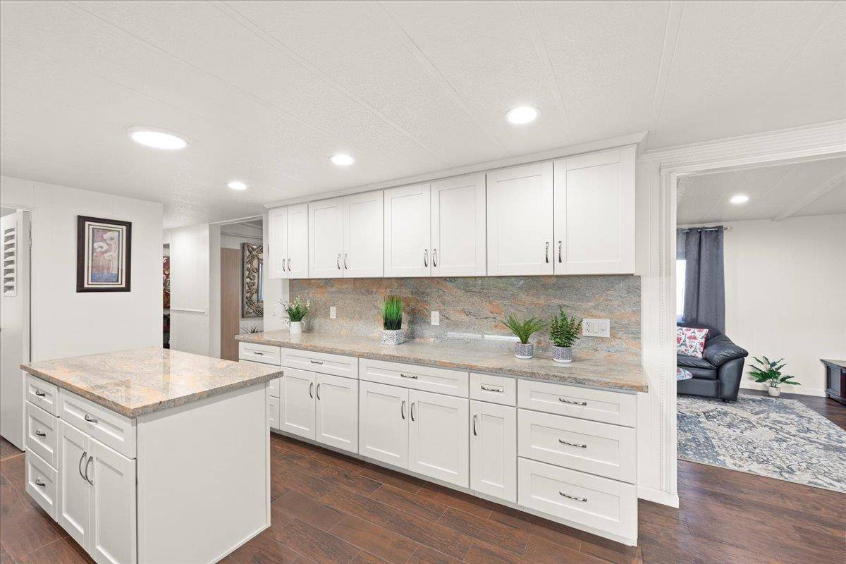 Modesto, CA 95357,1613 Cabo DR 9