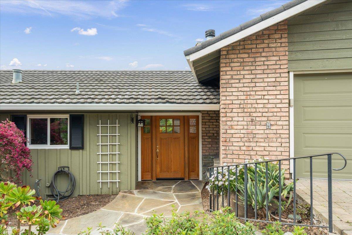 Santa Cruz, CA 95060,27 Oak RD