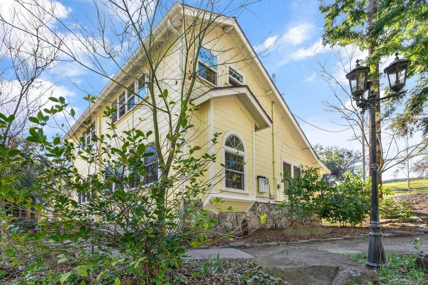 Morgan Hill, CA 95037,5160 Croy RD