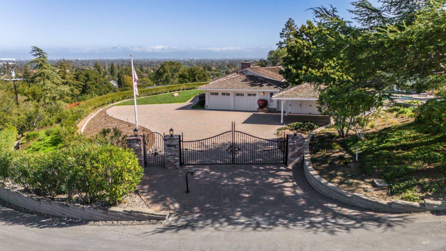 Los Altos, CA 94024,10980 Terry WAY