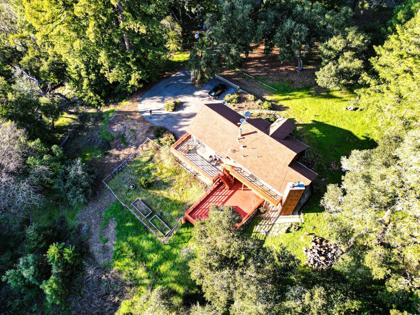 Los Gatos, CA 95033,17337 Debbie RD