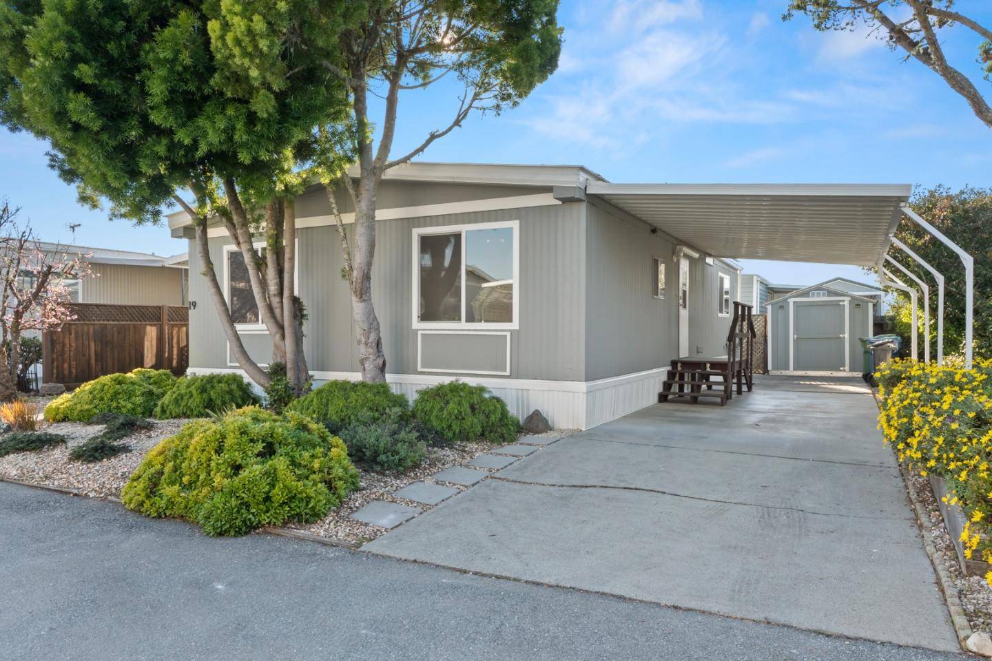 Half Moon Bay, CA 94019,19 Dolphin Court 19