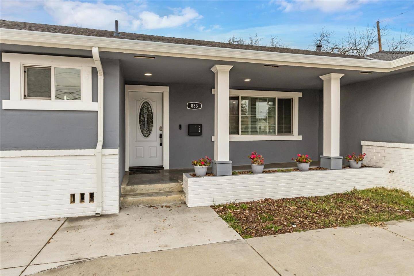 San Jose, CA 95112,833 E Hedding ST