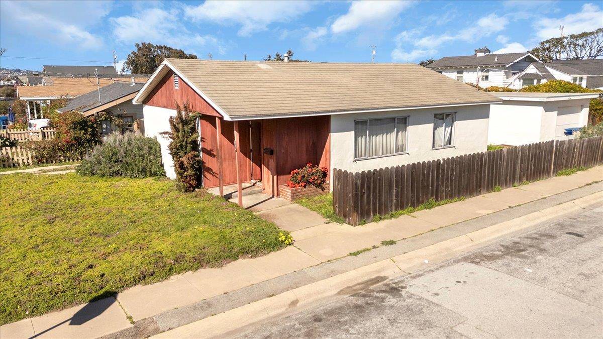 Seaside, CA 93955,495 Elm AVE