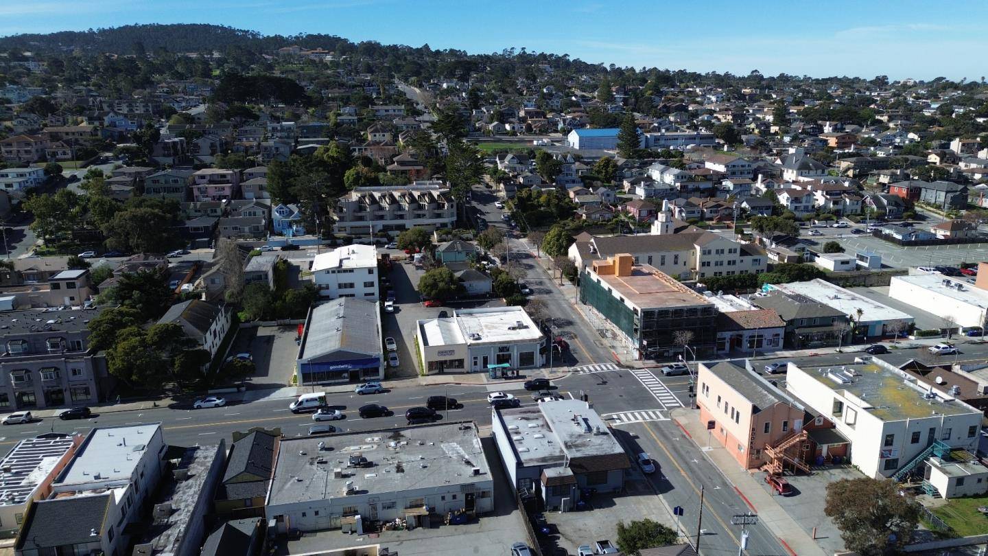 Monterey, CA 93940,591 Lighthouse AVE