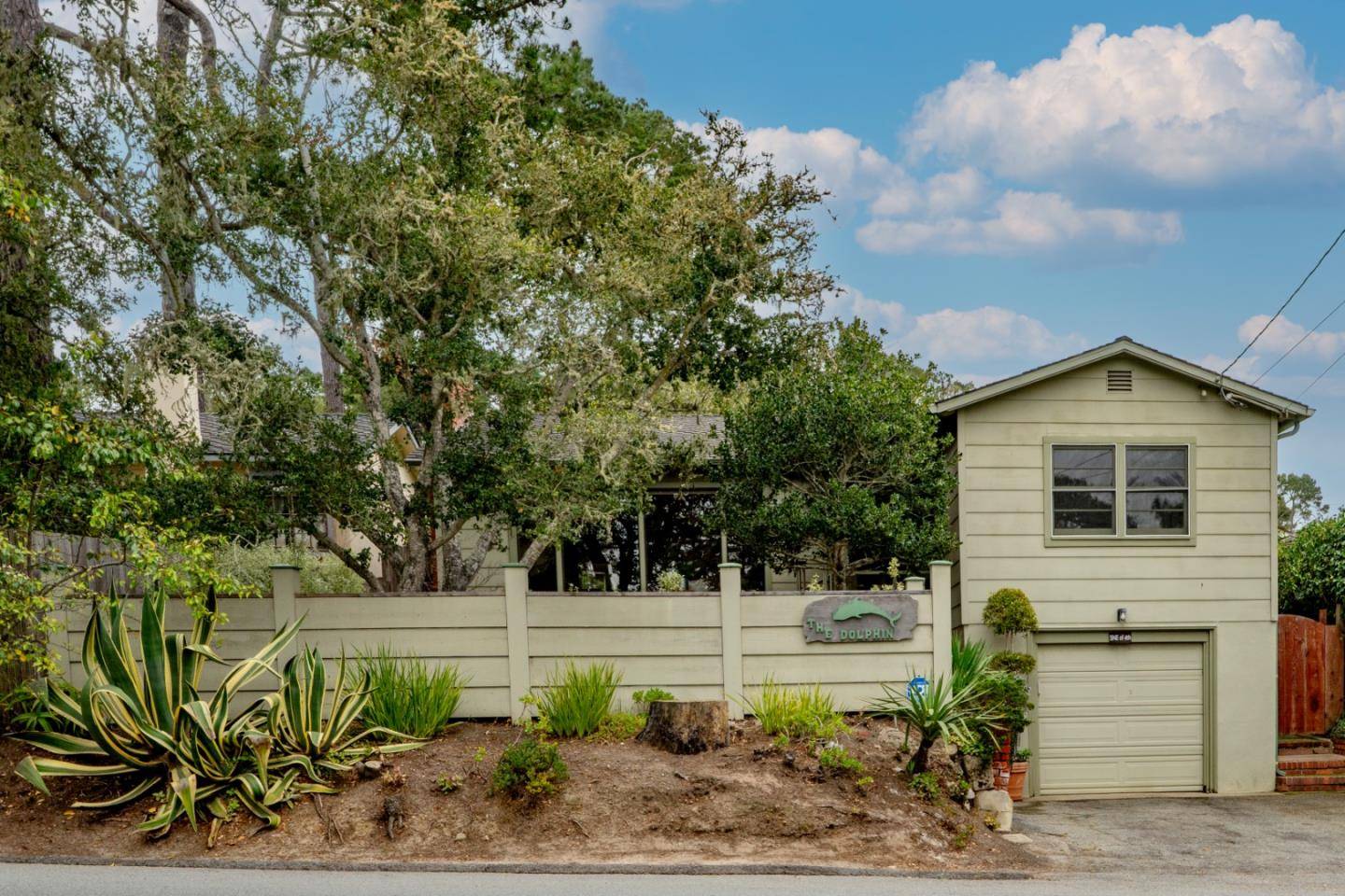 Carmel, CA 93921,0 Carpenter 5 NE of 4th ST
