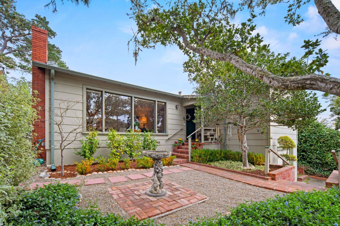Carmel, CA 93921,0 Carpenter 5 NE of 4th ST