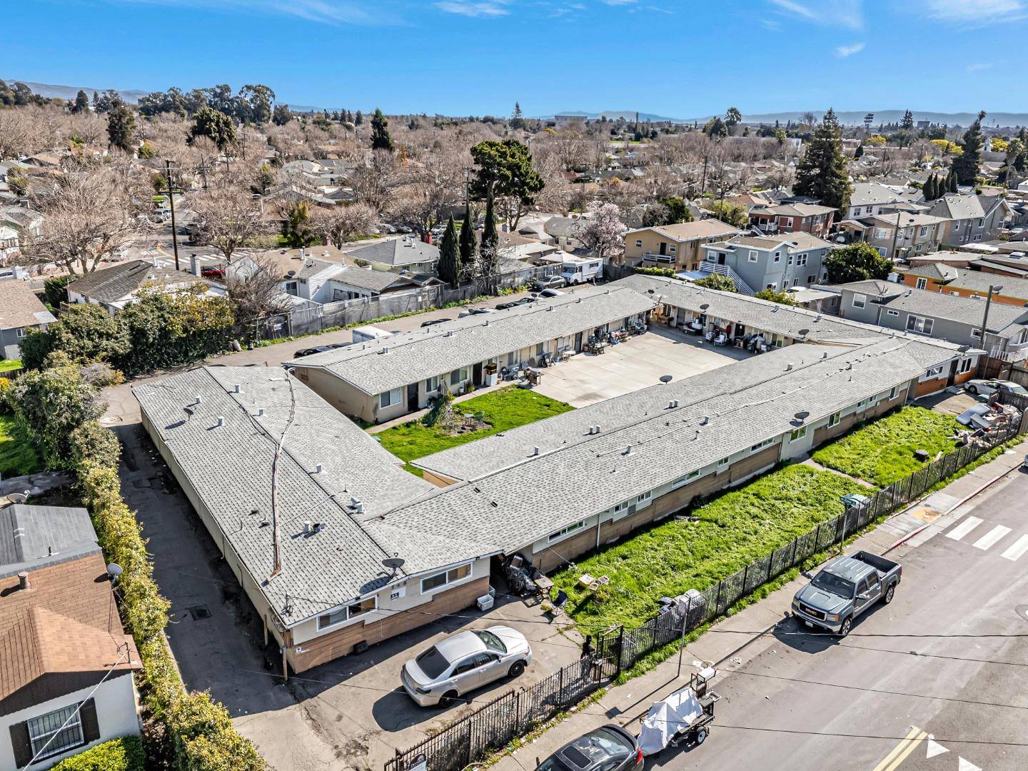 Oakland, CA 94603,548 105th AVE