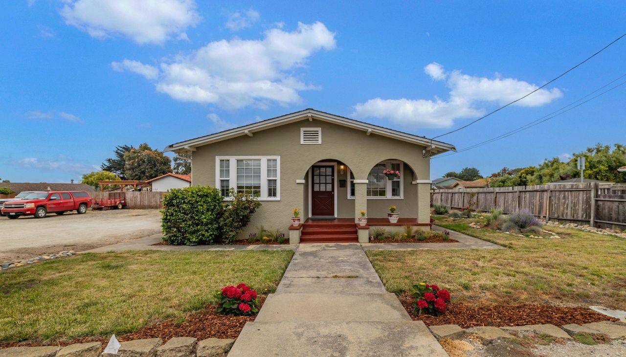 Half Moon Bay, CA 94019,1490 Cabrillo HWY