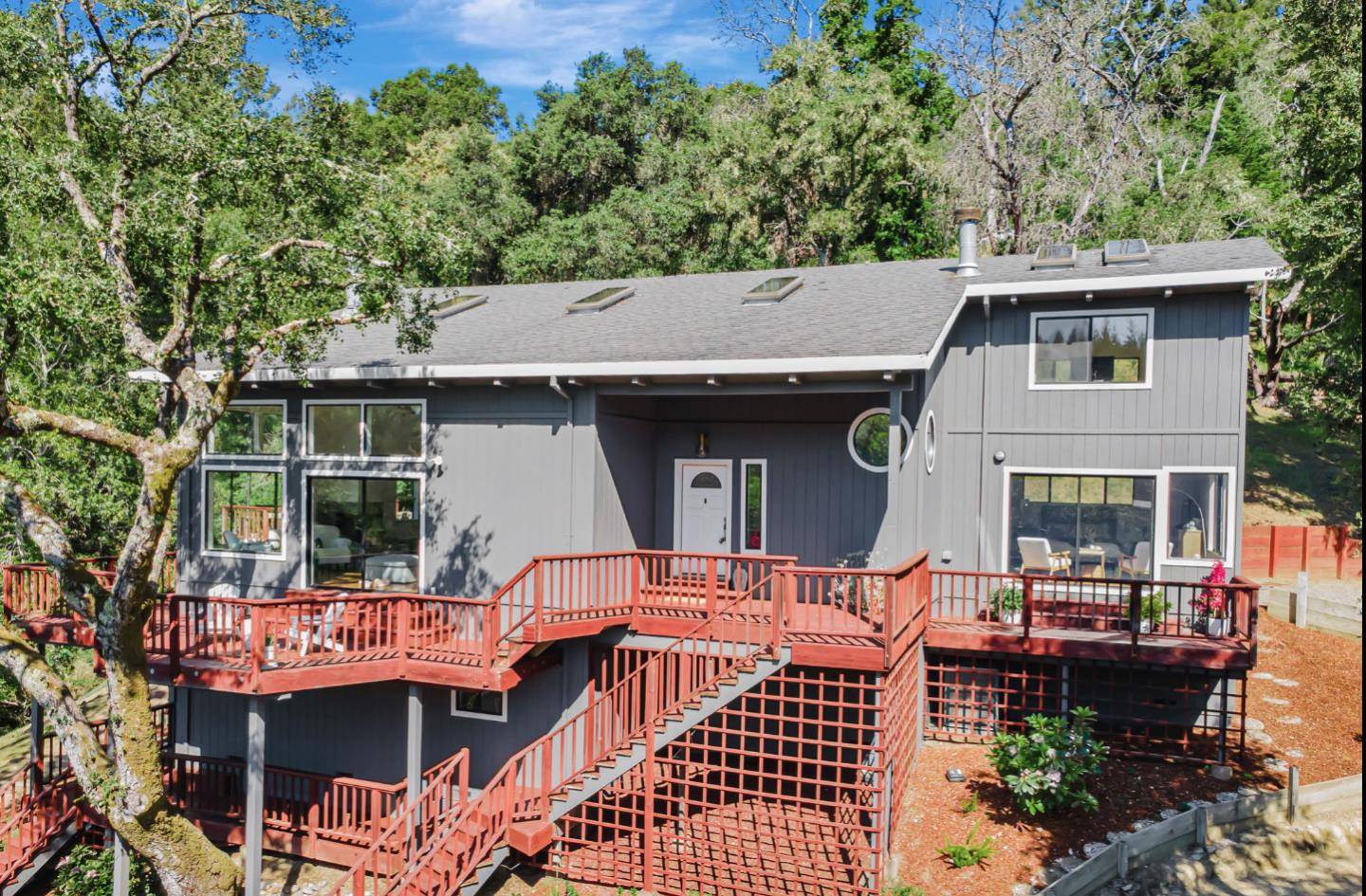Los Gatos, CA 95033,805 Old Mill Pond RD