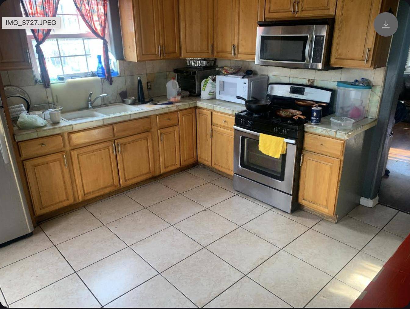 Stockton, CA 95205,1404 E Park ST