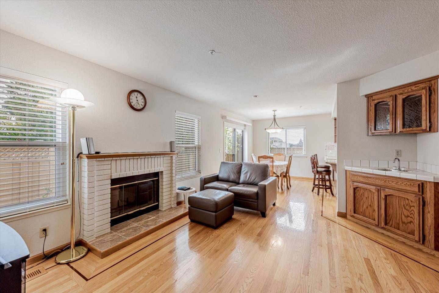 Castro Valley, CA 94546,20668 Maria CT