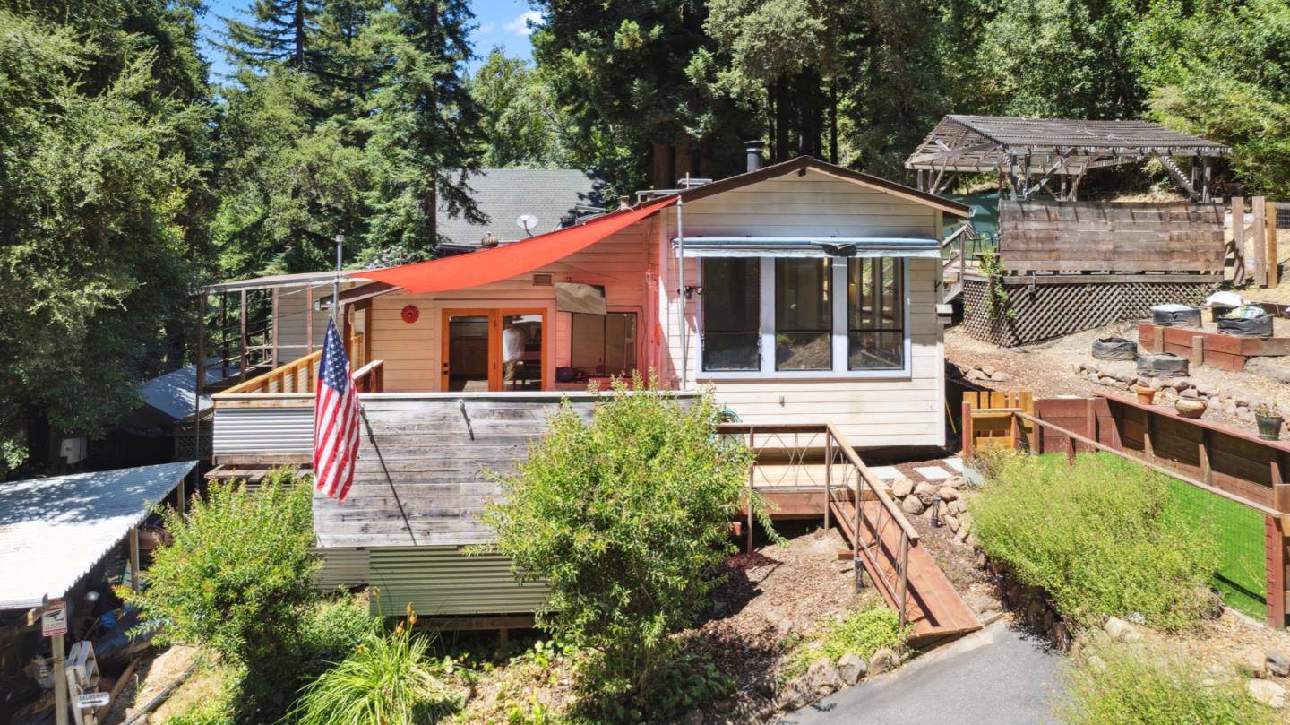 Boulder Creek, CA 95006,203 Fairview AVE