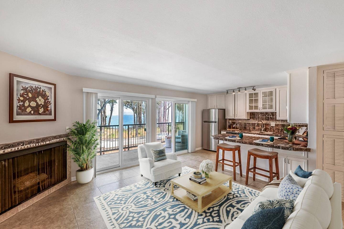 Capitola, CA 95010,815 Balboa AVE 206